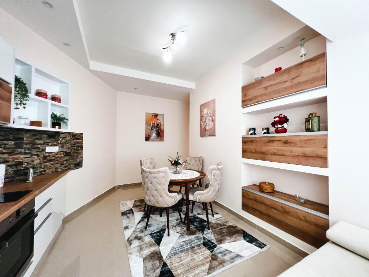 Old Town Luxury Suites Belgrad Exterior foto